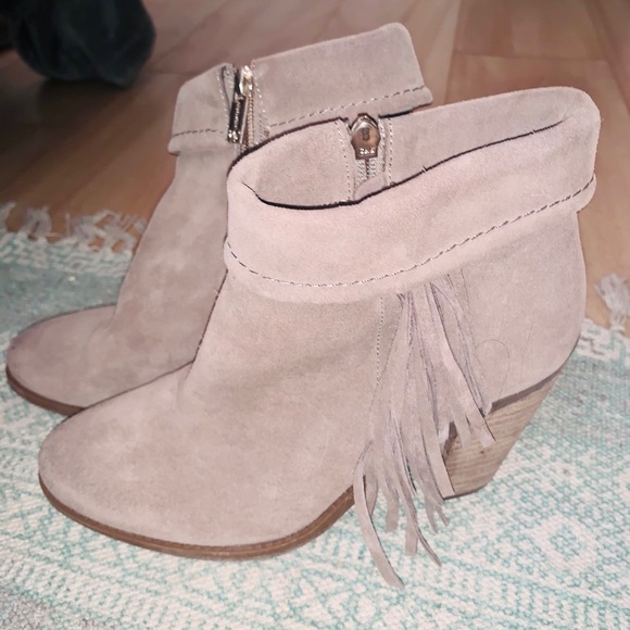 Suede fringe booties - Picture 2 of 3
